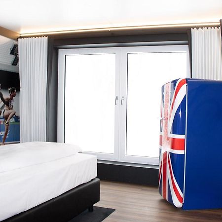 Ru Hotel By Wmm Hotels รูโดลชตัดท์ ภายนอก รูปภาพ