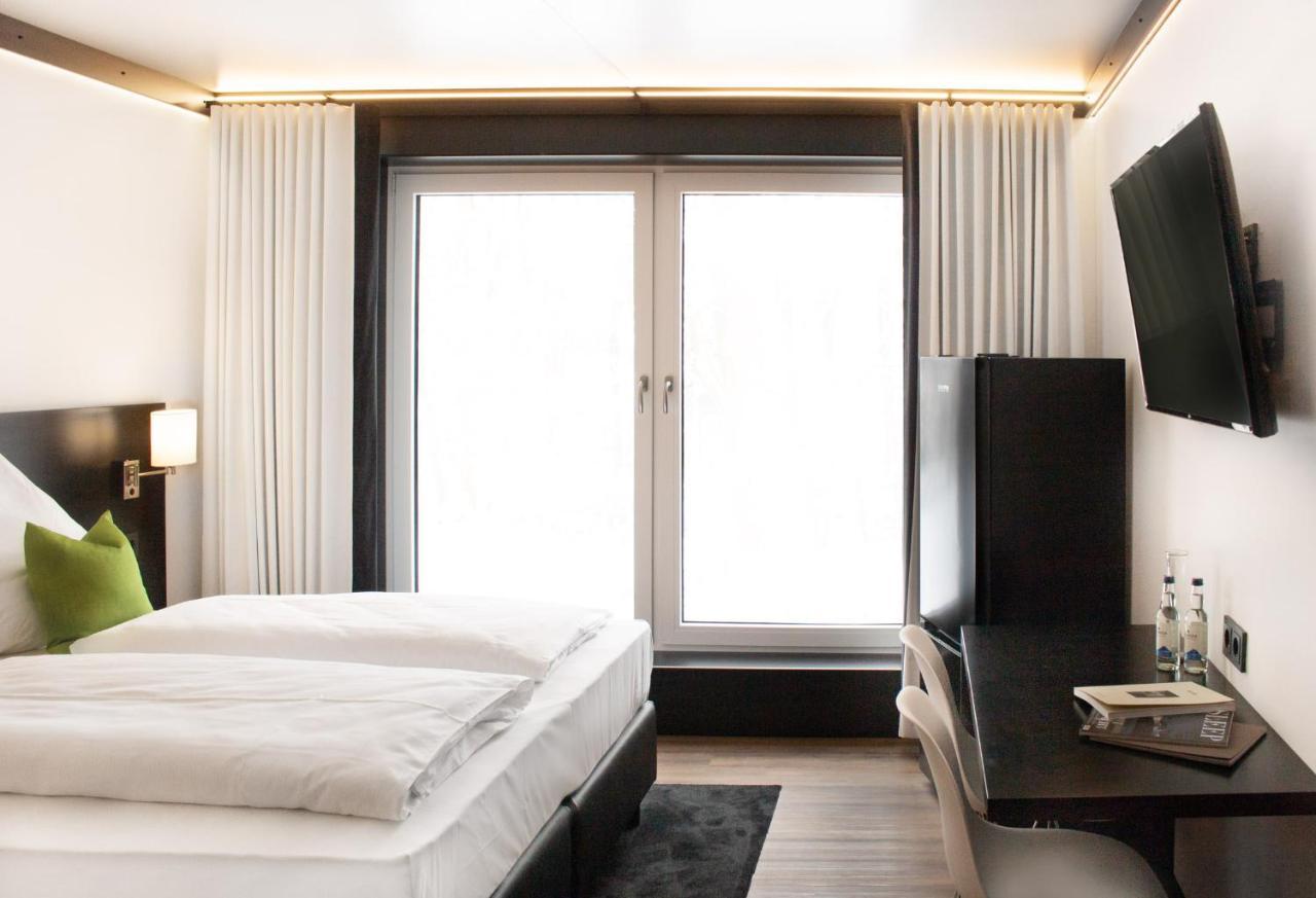 Ru Hotel By Wmm Hotels รูโดลชตัดท์ ภายนอก รูปภาพ